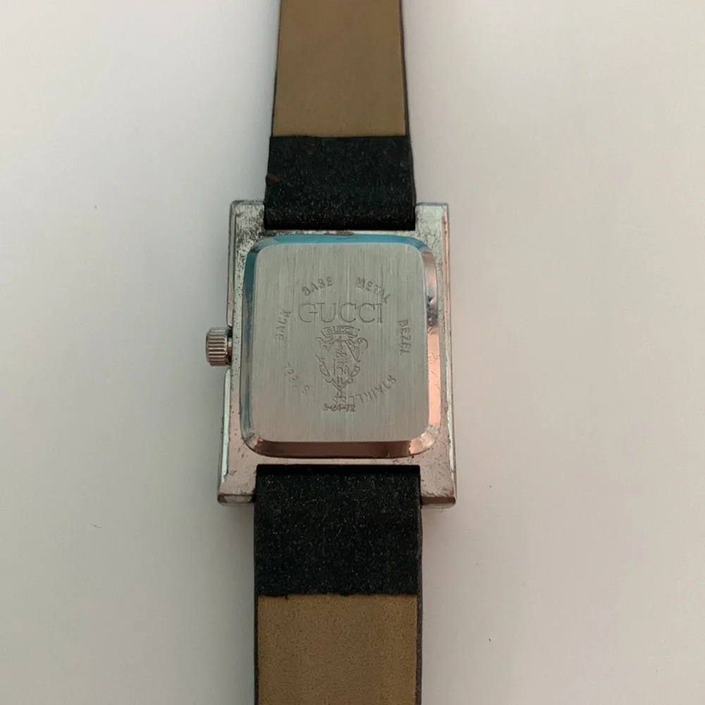 Cute black, quarts watch with sparkling band - Picture 3 of 4